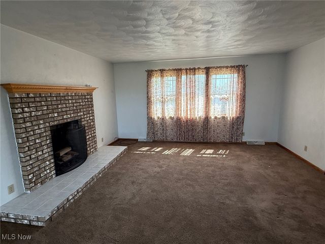 1238 County Road 19, Mingo Junction, OH 43938