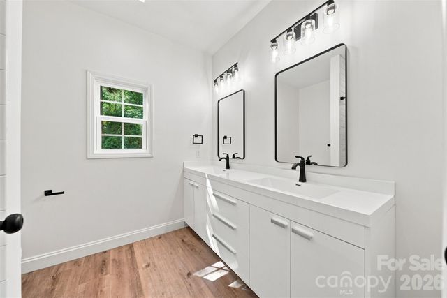 1694 Parsonage Lane, Newton, NC 28658