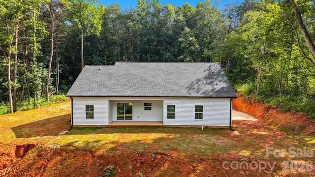 1694 Parsonage Lane, Newton, NC 28658