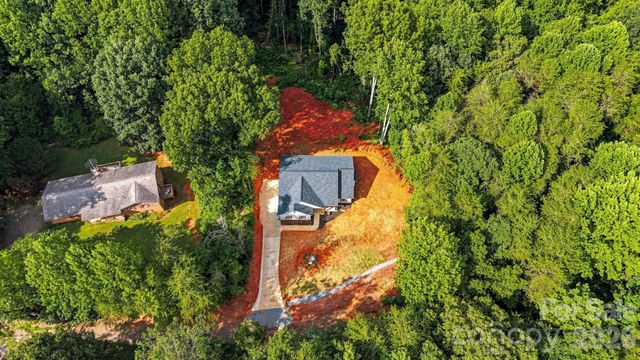 1694 Parsonage Lane, Newton, NC 28658