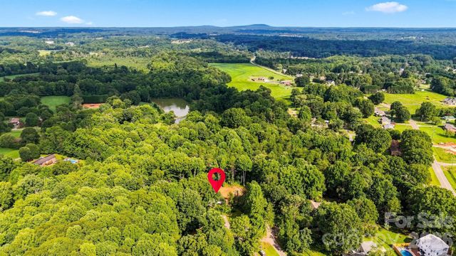 1694 Parsonage Lane, Newton, NC 28658