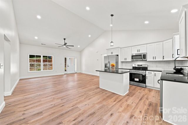 1694 Parsonage Lane, Newton, NC 28658