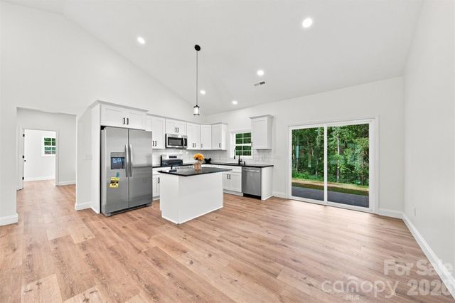 1694 Parsonage Lane, Newton, NC 28658