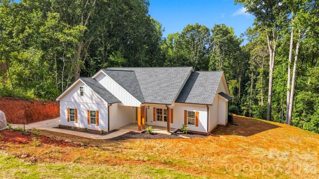 1694 Parsonage Lane, Newton, NC 28658