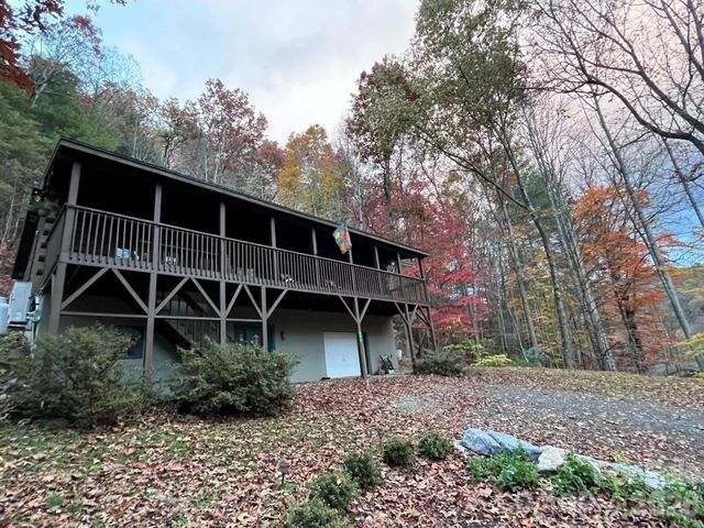 174 Nix Creek Road, Canton, NC 28716