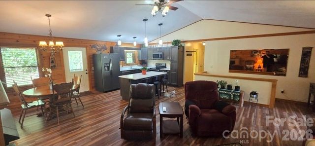 174 Nix Creek Road, Canton, NC 28716