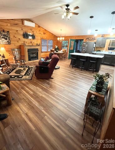 174 Nix Creek Road, Canton, NC 28716