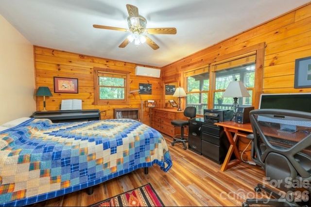 174 Nix Creek Road, Canton, NC 28716