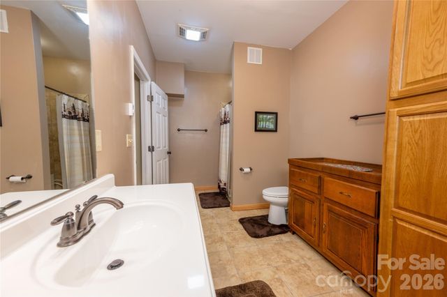 174 Nix Creek Road, Canton, NC 28716