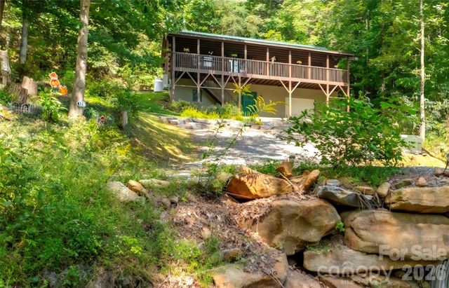 174 Nix Creek Road, Canton, NC 28716