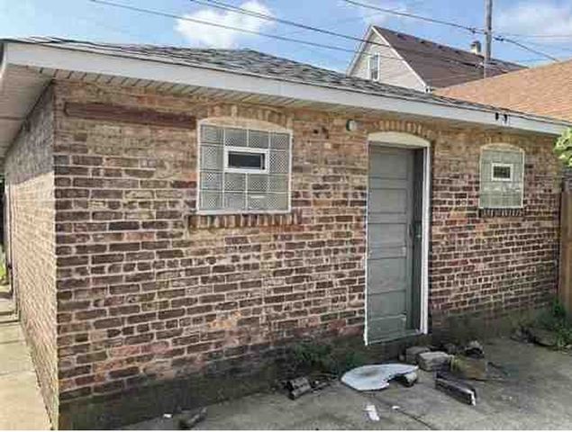 2913 E 97th Street, Chicago, IL 60617