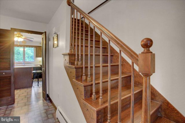 109 CAPITOL HILL RD, Dillsburg, PA 17019