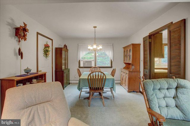 109 CAPITOL HILL RD, Dillsburg, PA 17019