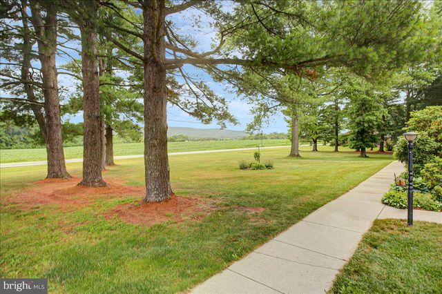 109 CAPITOL HILL RD, Dillsburg, PA 17019