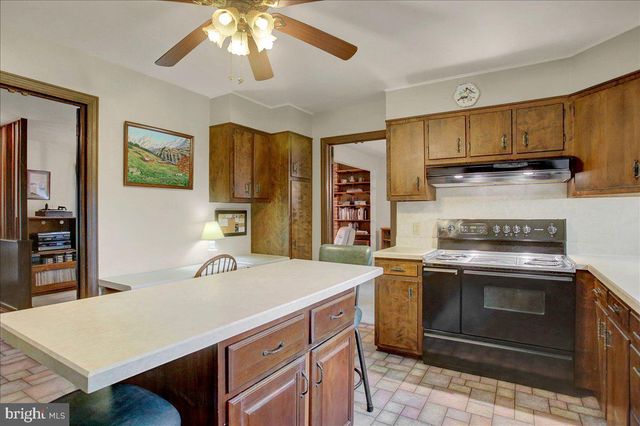 109 CAPITOL HILL RD, Dillsburg, PA 17019