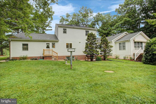 109 CAPITOL HILL RD, Dillsburg, PA 17019