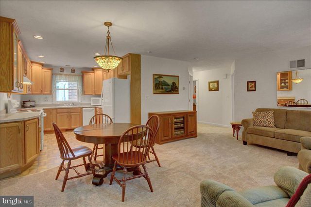 109 CAPITOL HILL RD, Dillsburg, PA 17019