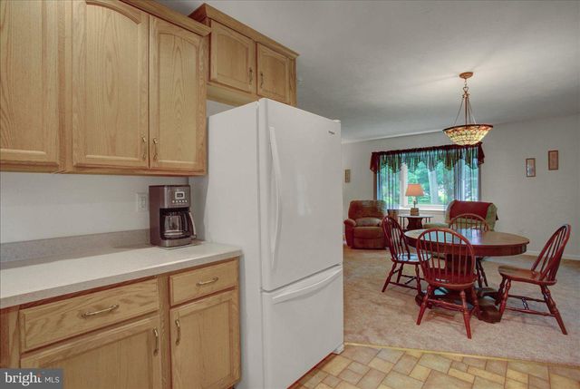 109 CAPITOL HILL RD, Dillsburg, PA 17019
