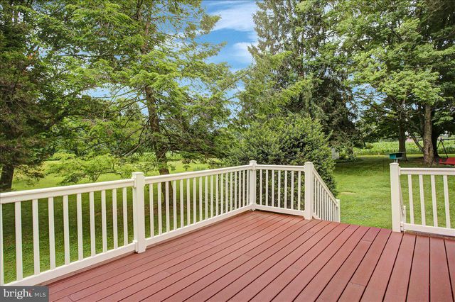 109 CAPITOL HILL RD, Dillsburg, PA 17019