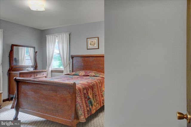 109 CAPITOL HILL RD, Dillsburg, PA 17019