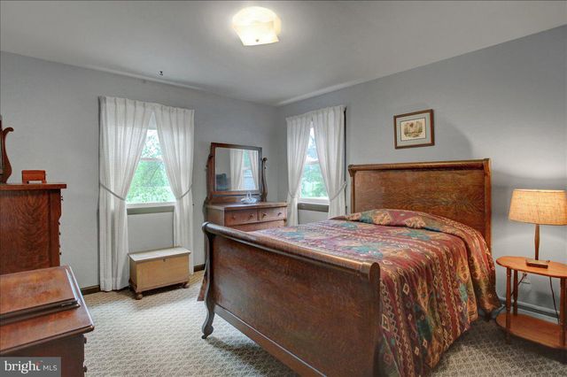 109 CAPITOL HILL RD, Dillsburg, PA 17019