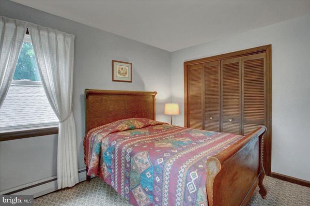 109 CAPITOL HILL RD, Dillsburg, PA 17019