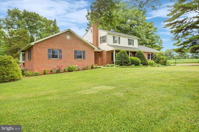 109 CAPITOL HILL RD, Dillsburg, PA 17019
