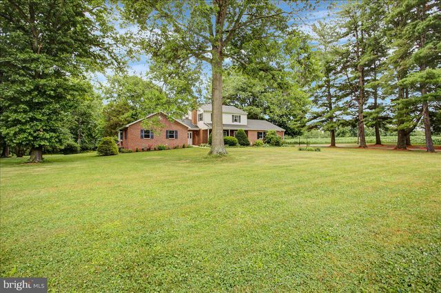 109 CAPITOL HILL RD, Dillsburg, PA 17019