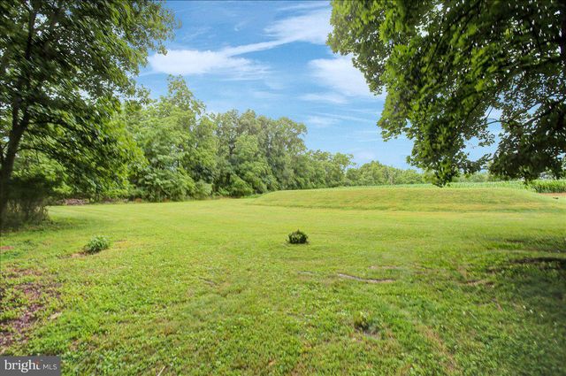109 CAPITOL HILL RD, Dillsburg, PA 17019
