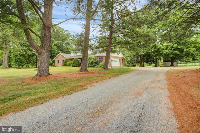 109 CAPITOL HILL RD, Dillsburg, PA 17019