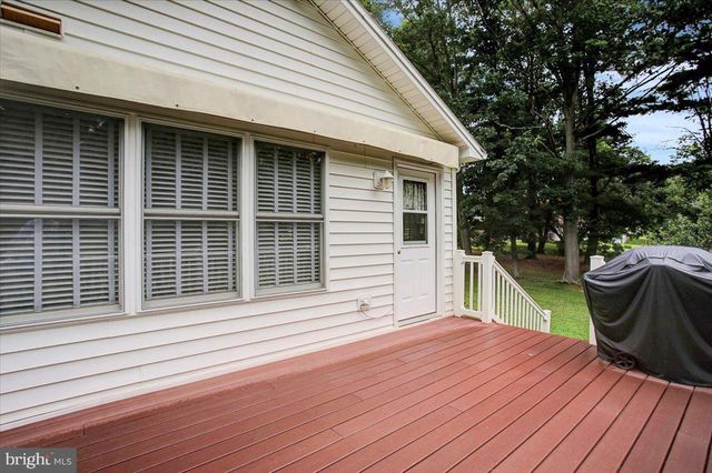 109 CAPITOL HILL RD, Dillsburg, PA 17019