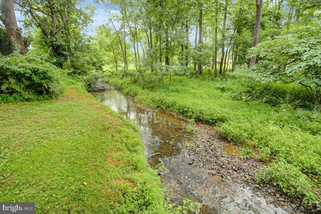109 CAPITOL HILL RD, Dillsburg, PA 17019