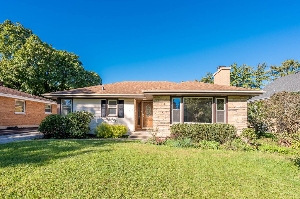 714 S Villa Avenue, Villa Park, IL 60181 — exterior