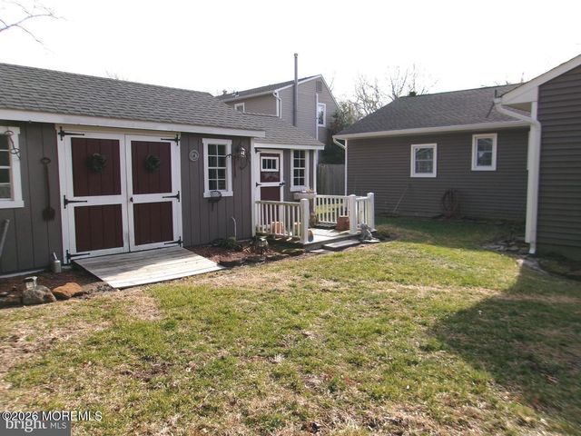 22 Nugentown Road, Little Egg Harbor, NJ 08087