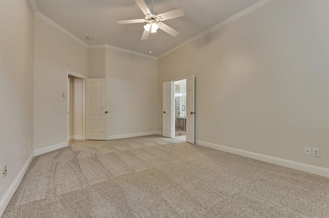 59 S Lace Arbor Drive, The Woodlands, TX 77382