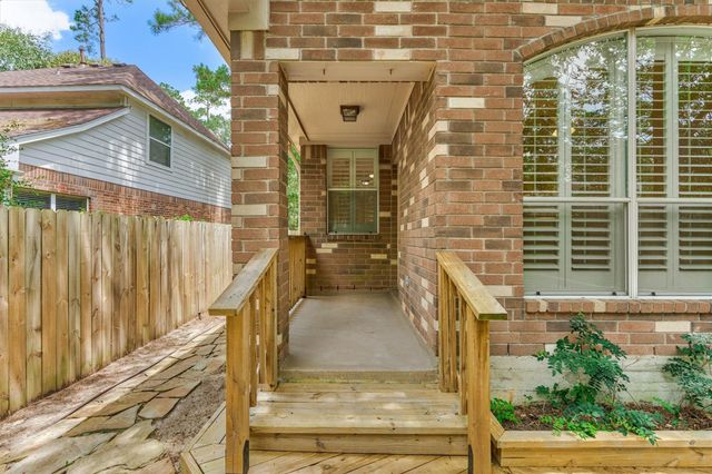 59 S Lace Arbor Drive, The Woodlands, TX 77382