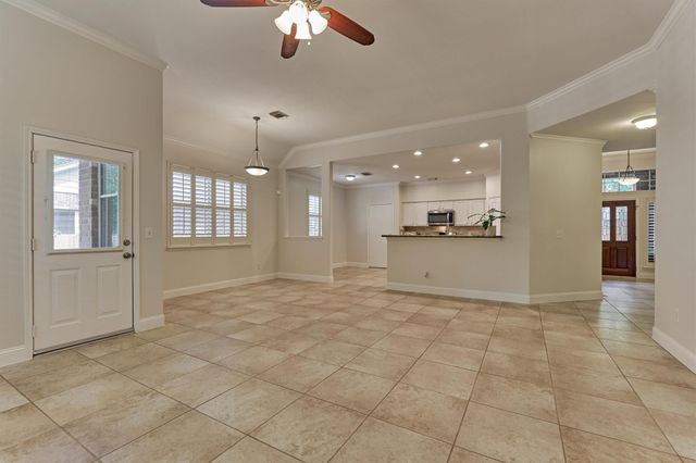 59 S Lace Arbor Drive, The Woodlands, TX 77382