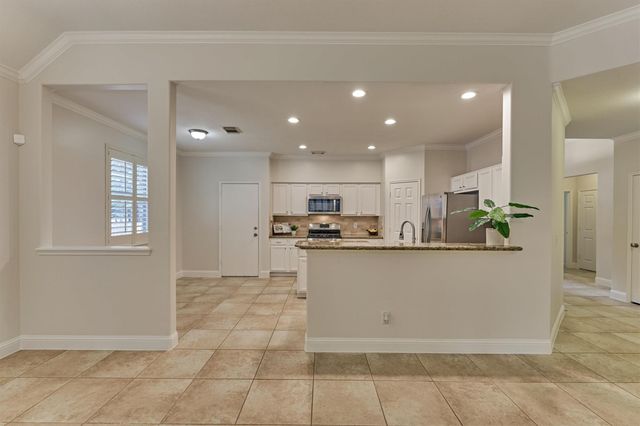 59 S Lace Arbor Drive, The Woodlands, TX 77382
