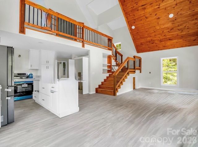 168 Fall Creek Drive, Chimney Rock, NC 28720
