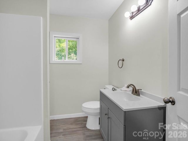 168 Fall Creek Drive, Chimney Rock, NC 28720