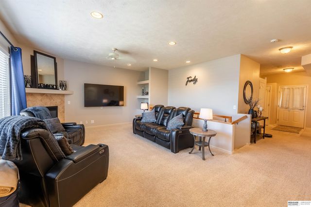 4822 N 162nd Avenue, Omaha, NE 68116