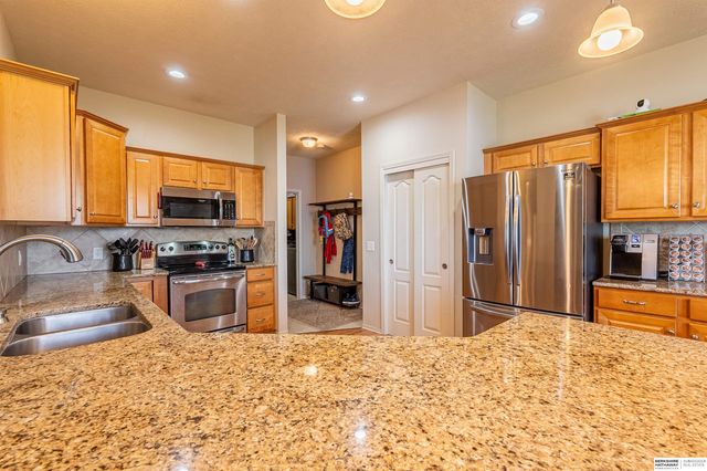 4822 N 162nd Avenue, Omaha, NE 68116