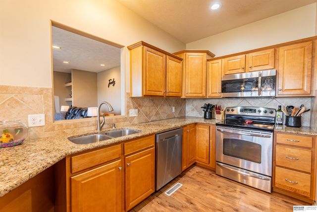4822 N 162nd Avenue, Omaha, NE 68116