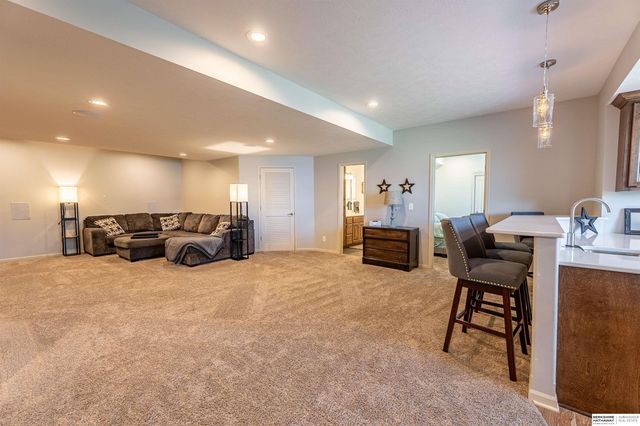 4822 N 162nd Avenue, Omaha, NE 68116