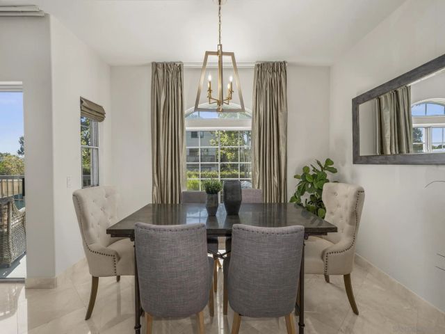 8635 Via Mallorca D, La Jolla, CA 92037