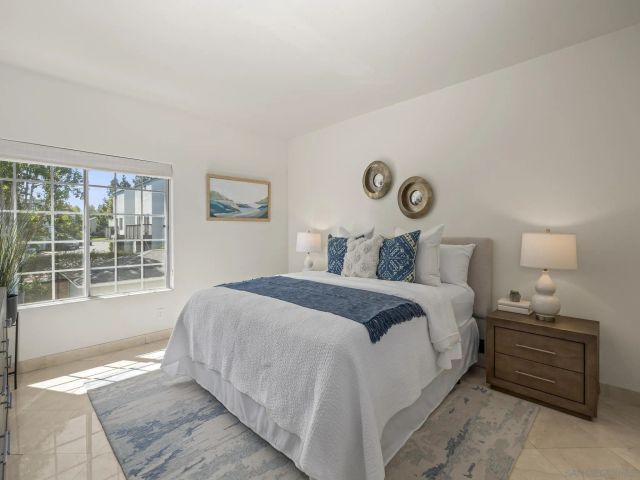 8635 Via Mallorca D, La Jolla, CA 92037