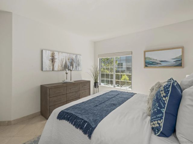 8635 Via Mallorca D, La Jolla, CA 92037