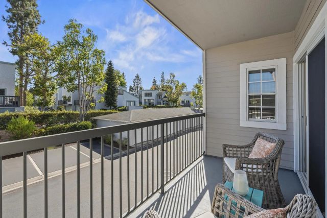 8635 Via Mallorca D, La Jolla, CA 92037