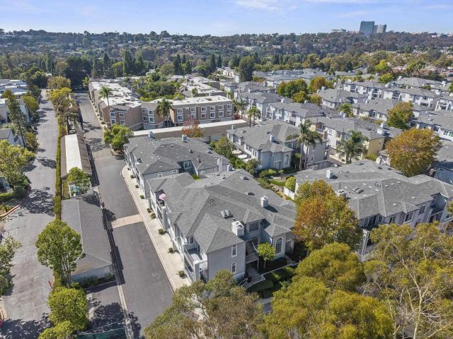 8635 Via Mallorca D, La Jolla, CA 92037