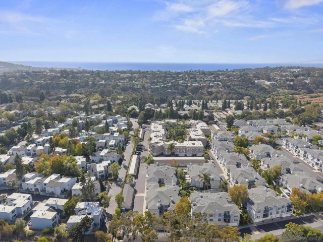 8635 Via Mallorca D, La Jolla, CA 92037